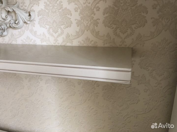 Полка из массива дуба