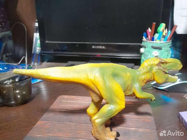 Продам динозавра