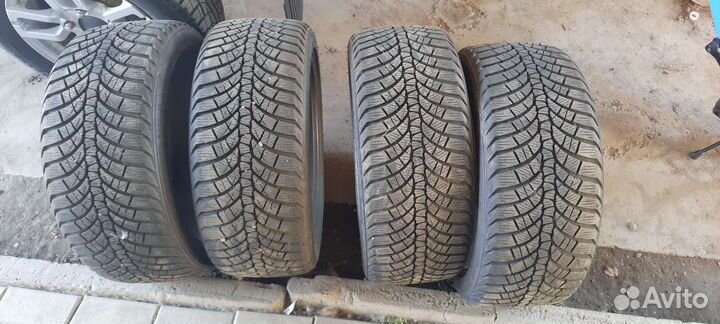 Kumho WinterCraft WP71 235/40 R18 95W