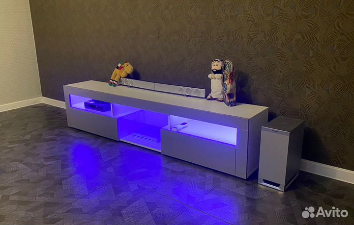 Тумба под телевизор