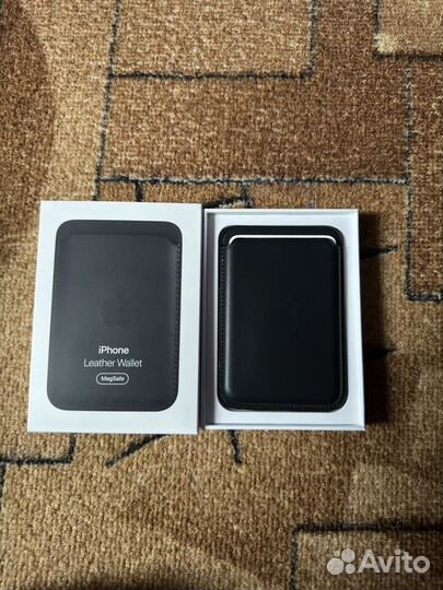 Чехол-бумажник Apple MagSafe