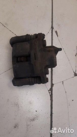 Суппорт передний правый