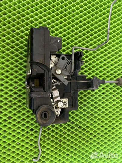 Задний левый замок двери опель антара