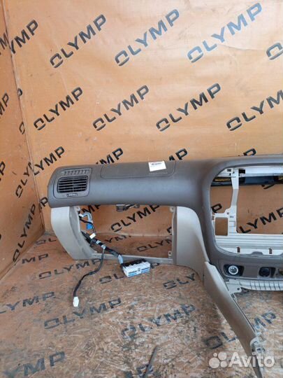 Торпедо Toyota Land Cruiser UZJ100 2UZ-FE 2000