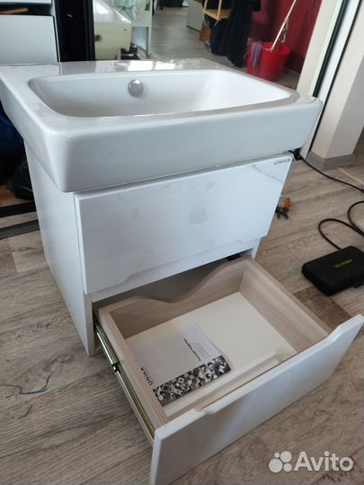 Тумба для ванной с раковиной