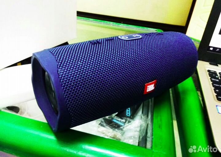 Колонка JBL
