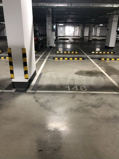 Машиноместо, 14 м²