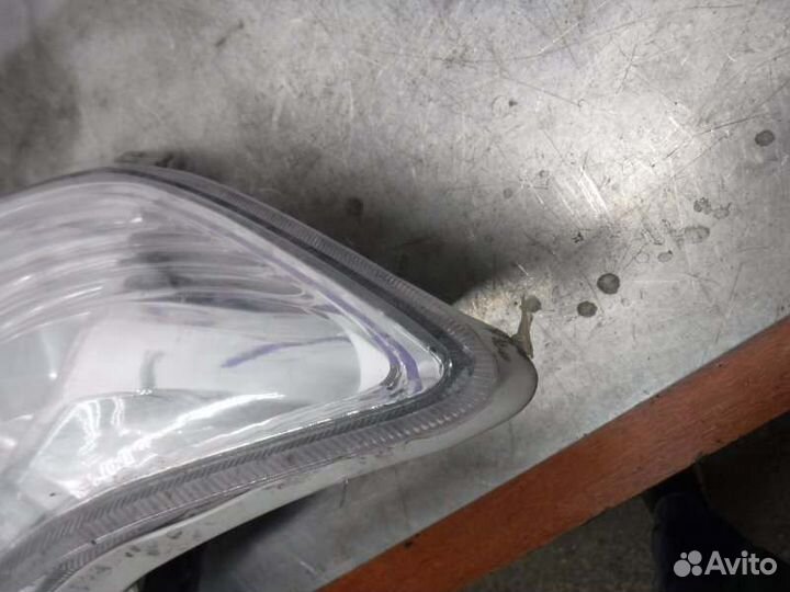 Фара передняя правая Toyota Corolla 124 правый