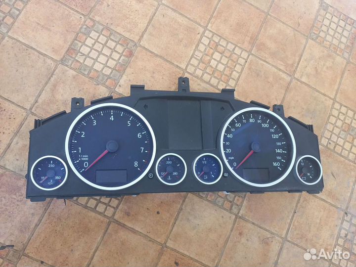 Щиток Фольксваген Туарег