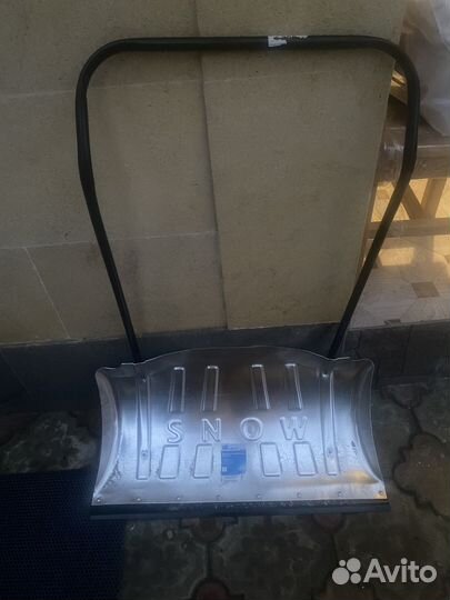 Лопата для снега металл
