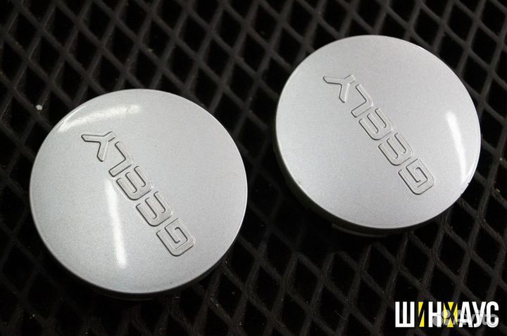 VIN 106 400 1331 Центральные заглушки 2шт Geely Ц4