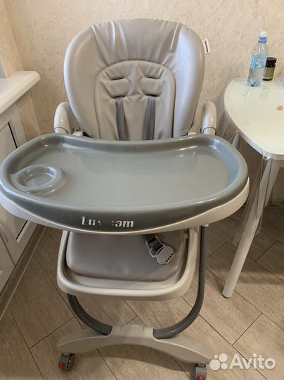 Кожаный Детский стульчик для кормления Luxmom