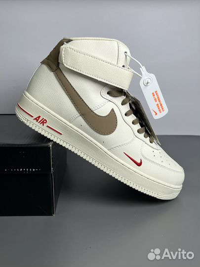 Зимние с Мехом Кроссовки Nike Air Force 1 Mid Beig