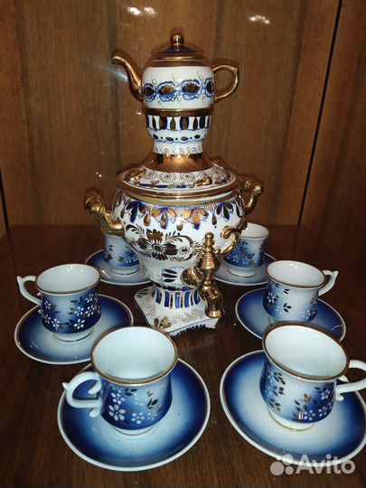 Самовар Гжель с чашками и блюдцами фарфор