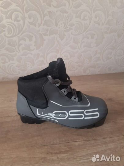 Лыжные ботинки