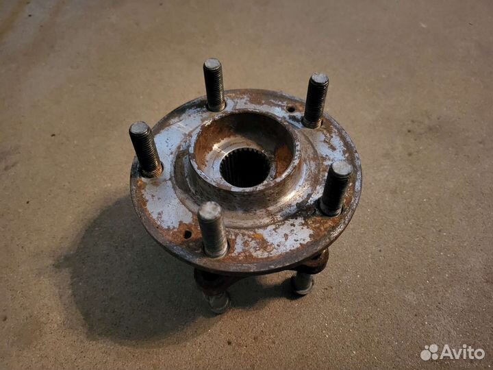 Мало б.у. ступица Santa Fe 3 Hyundai