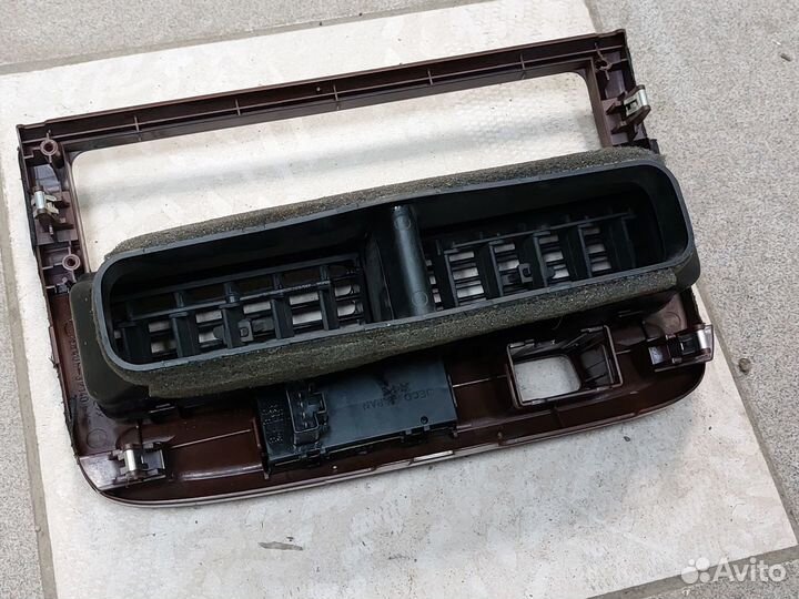 Декоративная рамка климат контроля vista V40