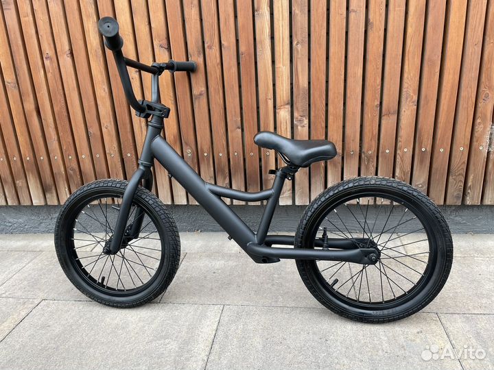 Детский беговел 16’