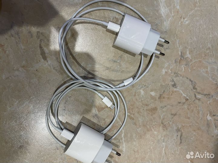 Зарядка на iPhone 20w