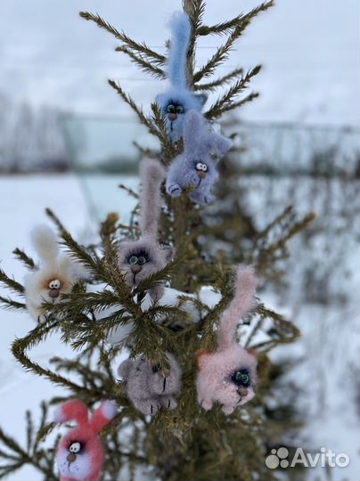 Зайцы, коты - магниты (на заказ)