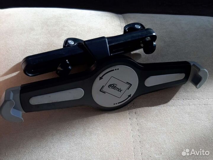 Держатель для планшета на подголовник