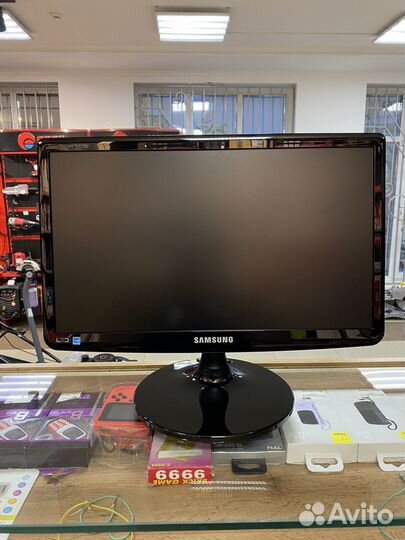 Монитор Samsung S19A100N