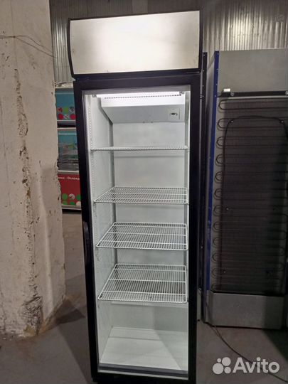 Холодильный шкаф для напитков