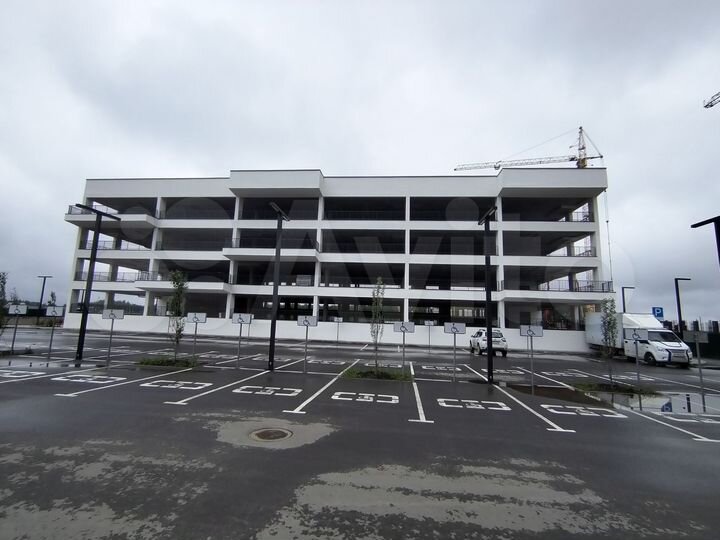 Машиноместо, 13 м²