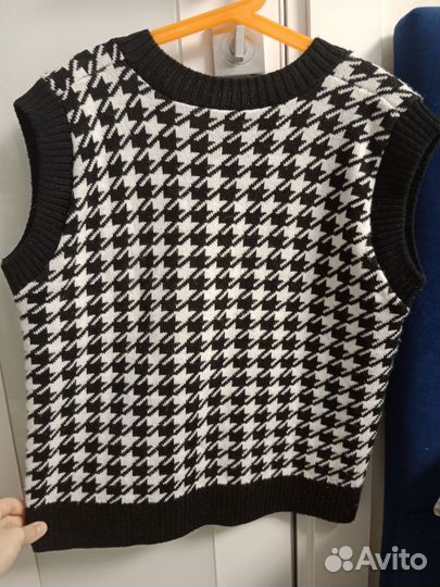 Жилет черно-белый для девочки