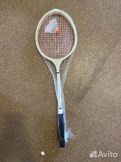 Ракетка для бадминтона