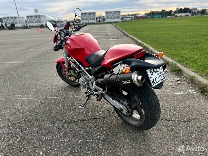 Ducati monster 1000
