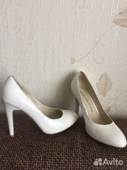 Белые туфли