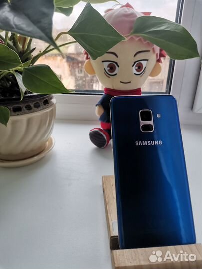Samsung Galaxy A8 (2018), 4/32 ГБ
