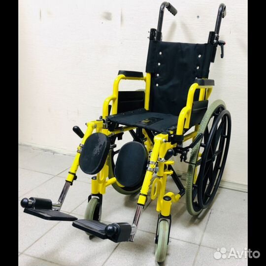 Инвалидная коляска новая