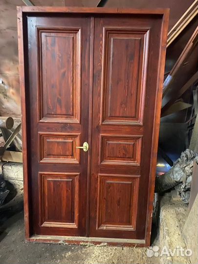 Дверь двойная