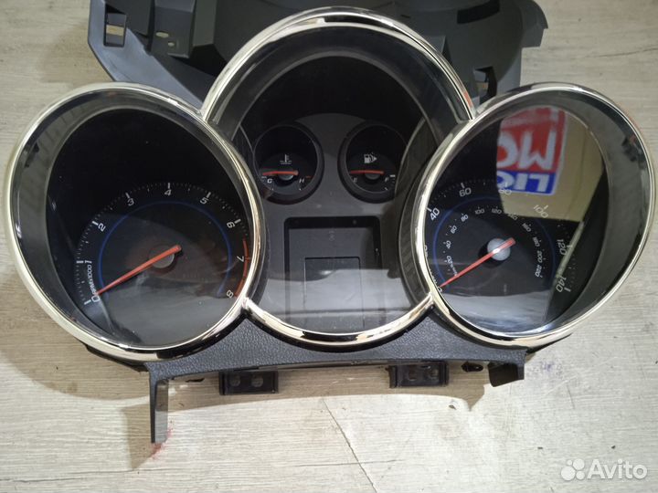 Панель щиток приборов Шевроле Круз Chevrolet Cruze