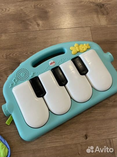 Развивающий коврик игрушка Lamaze fisher price