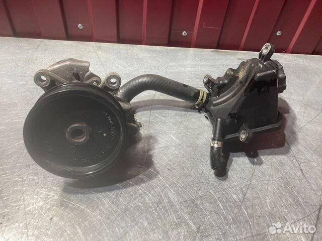 Насос гидроусилителя руля Mercedes Cls C219 OM642