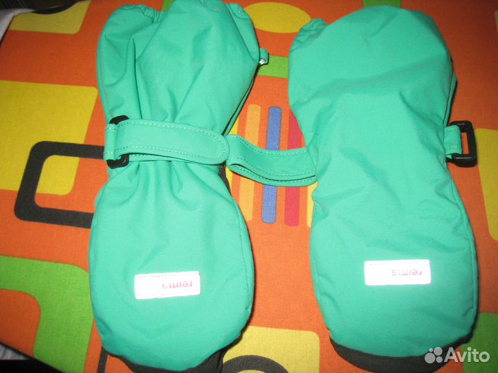 Перчатки, шапки, манишки, варежки