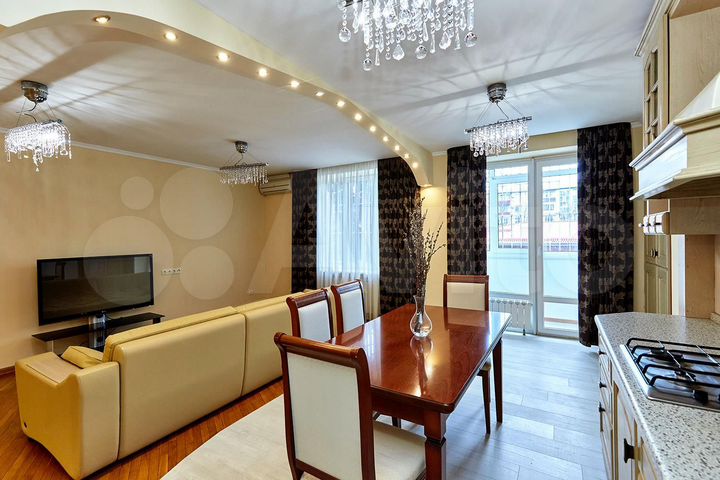 3-к. квартира, 125 м², 2/10 эт.