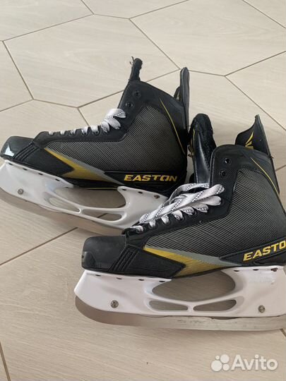 Мужские коньки Easton Razor Bladz