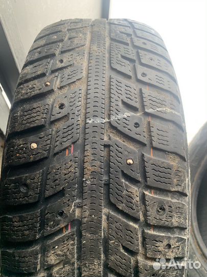 Kumho I'Zen KW22 205/65 R15