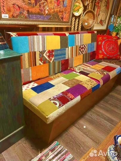 Диван двухместный в восточном стиле