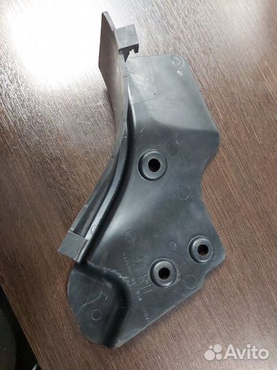 Защита днища задняя правая Bmw X5 3.0D E70 M57N2