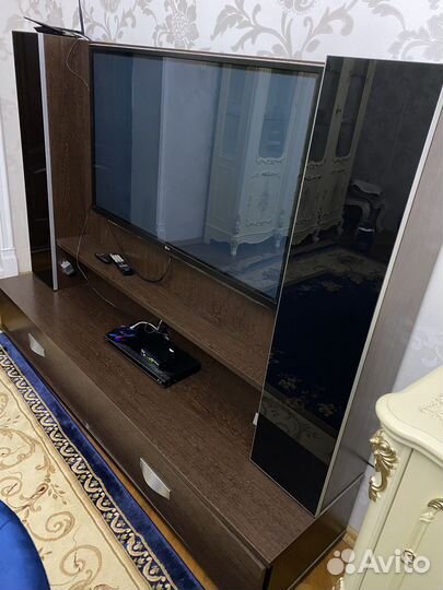 Подставка для телевизора