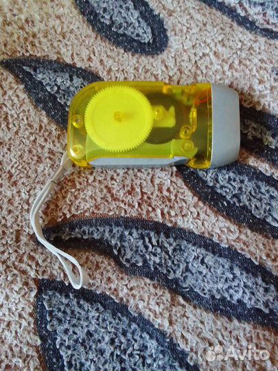 Динамо фонарь динамо фонарик новый