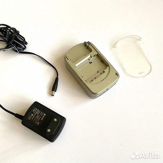 Универсальное зарядное устройство Acme power бу