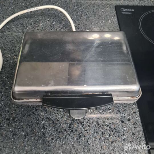 Вафельница