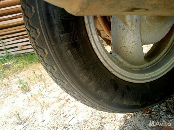 Шины для скутера 100/90/10