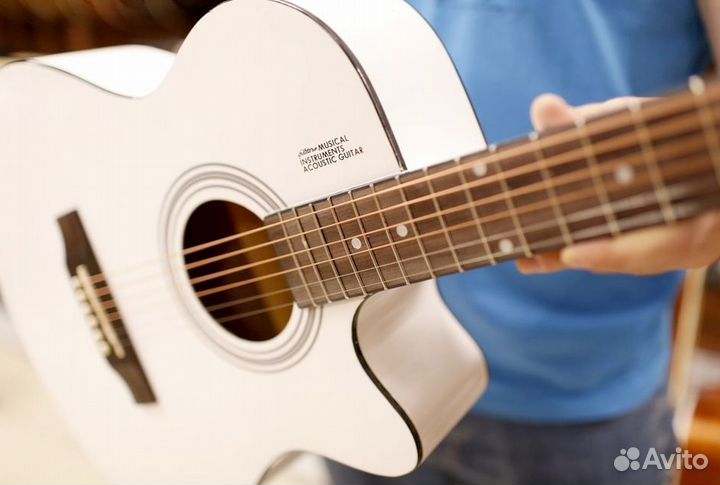 Гитара Elitaro